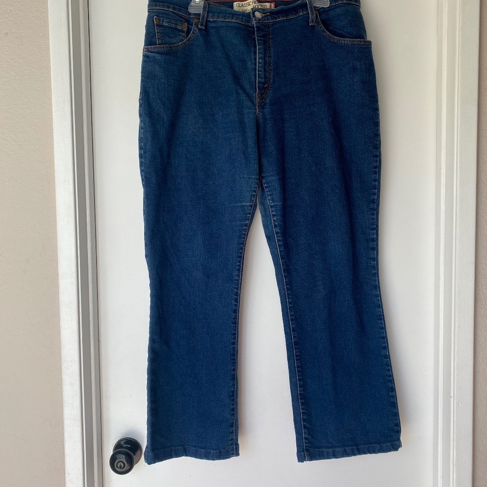 Levis blue classic fit bootcut